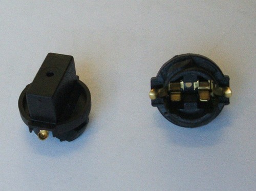 Wedge base pinball - base,